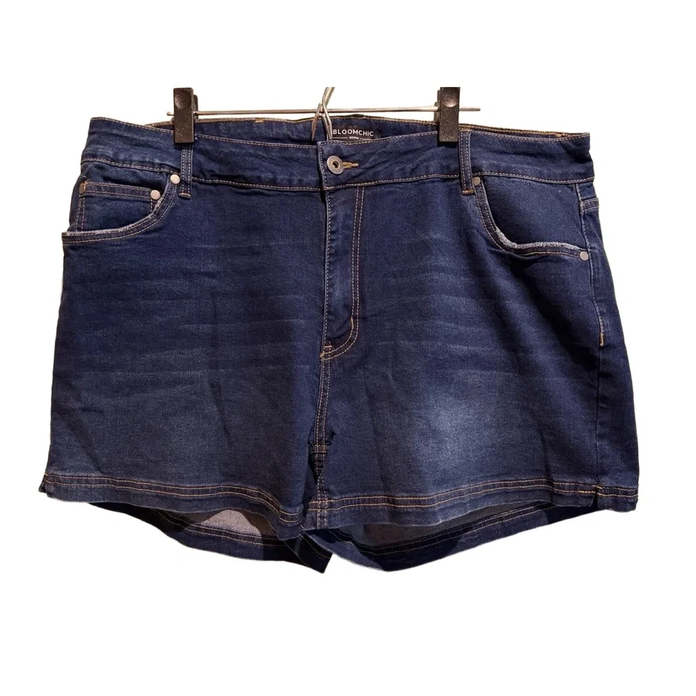 Bloomchic Denim Dark Wash Shorts‎ Womens Size US 24